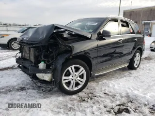 2013 Mercedes-Benz M 350 z VIN 4JGDA2EB1DA241808, wystawiony jako Copart lot #87596005 z przebiegiem Nie podano mil oraz Szkoda całkowita • Salvage title. Historia ofert i sprzedaży dostępna na DreamBid. Obrazek 1.
