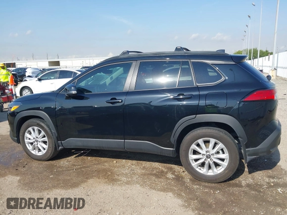 2024 Toyota Corolla Cross LE z VIN 7MUCAAAG8RV083172, wystawiony jako IAAI lot #42049180 z przebiegiem 26 642 mil mil oraz . Historia ofert i sprzedaży dostępna na DreamBid. Obrazek 14.