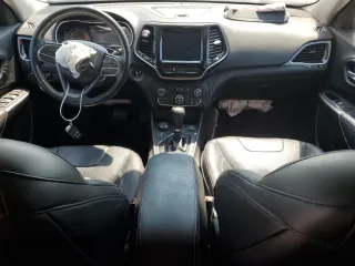 2020 Jeep Cherokee Limited with VIN 1C4PJMDX6LD503927, listed as a Copart auction lot 60715865 with 67,978 mi miles and Salvage title. Bid and sale history available at DreamBid. Image 8.