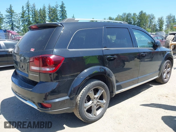 2015 Dodge Journey Crossroad z VIN 3C4PDDGGXFT607189, wystawiony jako IAAI lot #42475316 z przebiegiem 186 317 mil mil oraz . Historia ofert i sprzedaży dostępna na DreamBid. Obrazek 4.