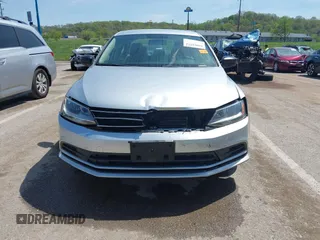 2015 Volkswagen Jetta Sedan 2.0L S with VIN 3VW2K7AJXFM423061, listed as a IAAI auction lot 42083522 with 161,028 mi miles. Bid and sale history available at carsss.com. Image 12.