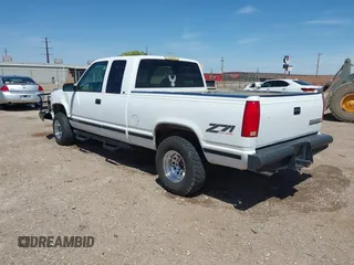 1998 Chevrolet Silverado 1500 with VIN 1GCEK19R0WR134874, listed as a IAAI auction lot 42062143 with 162,211 mi miles and . Bid and sale history available at DreamBid. Image 3.