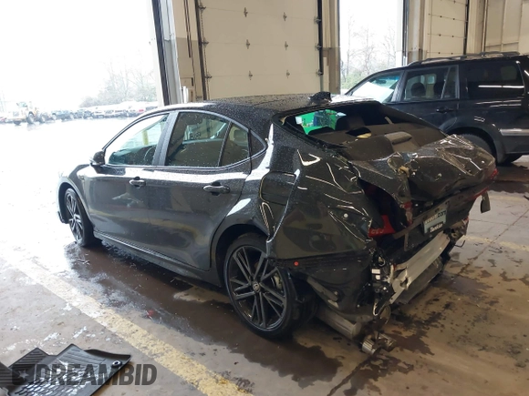 2025 Toyota Camry LE z VIN 4T1DBADK4SU520156, wystawiony jako IAAI lot #41865277 z przebiegiem 220 mil mil oraz . Historia ofert i sprzedaży dostępna na DreamBid. Obrazek 3.