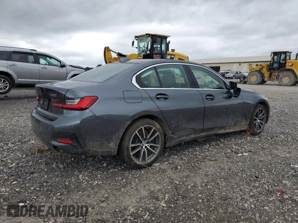 2021 BMW 3 Series 330i xDrive z VIN 3MW5R7J01M8B91830, wystawiony jako Copart lot #58572595 z przebiegiem Nie podano mil oraz Szkoda całkowita • Salvage title. Historia ofert i sprzedaży dostępna na DreamBid. Obrazek 3.