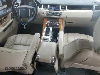 2013 Land Rover Range Rover Sport HSE Lux z VIN SALSK2D42DA771256, wystawiony jako Copart lot #55145025 z przebiegiem 127 757 mil mil oraz Szkoda całkowita • Salvage title. Historia ofert i sprzedaży dostępna na DreamBid. Obrazek 8.