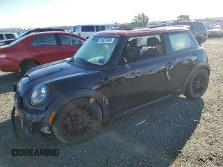 2013 MINI Hardtop John Cooper Works with VIN WMWSU9C51DT722071, listed as a Copart auction lot 41527345 with 108,950 mi miles and Clean title. Bid and sale history available at DreamBid. Image 1.