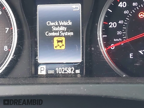 2017 Toyota Camry XLE with VIN 4T1BF1FK5HU371774, listed as a IAAI auction lot 41521132 with 102,582 mi miles. Bid and sale history available at carsss.com. Image 15.