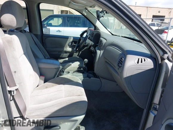 2005 Chevrolet TrailBlazer LT with VIN 1GNDT13S952113282, listed as a IAAI auction lot 41802492 with 172,253 mi miles and . Bid and sale history available at DreamBid. Image 5.