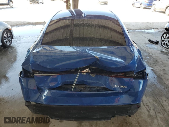 2023 Lexus IS 300 z VIN JTHCA1D22P5127288, wystawiony jako Copart lot #53607865 z przebiegiem 20 936 mil mil oraz Szkoda całkowita • Salvage title. Historia ofert i sprzedaży dostępna na DreamBid. Obrazek 6.