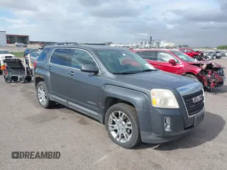 2010 GMC Terrain SLT-1 z VIN 2CTFLGEY2A6284379, wystawiony jako IAAI lot #42272301 z przebiegiem 174 931 mil mil oraz . Historia ofert i sprzedaży dostępna na DreamBid. Obrazek 1.