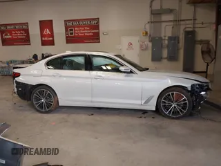 2021 BMW 5 Series 530i with VIN WBA53BH06MCG96915, listed as a IAAI auction lot 41640813 with 50,562 mi miles and . Bid and sale history available at DreamBid. Image 13.