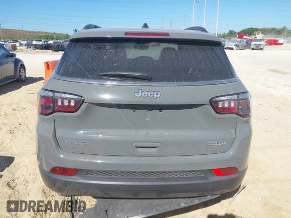 2024 Jeep Compass Latitude with VIN 3C4NJDBN5RT586715, listed as a IAAI auction lot 41840320 with 5,636 mi miles and . Bid and sale history available at DreamBid. Image 17.
