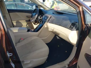 2011 Toyota Venza with VIN 4T3ZA3BB1BU044625, listed as a IAAI auction lot 41783847 with 192,192 mi miles and . Bid and sale history available at carsss.com. Image 5.