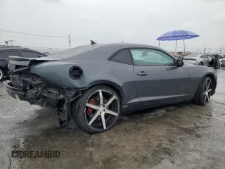 2010 Chevrolet Camaro 2SS z VIN 2G1FT1EW1A9140384, wystawiony jako Copart lot #47317085 z przebiegiem 138 244 mil mil oraz Szkody całkowita. Historia ofert i sprzedaży dostępna na DreamBid. Obrazek 3.