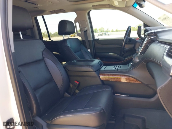 2020 Chevrolet Suburban Premier with VIN 1GNSCJKCXLR263570, listed as a IAAI auction lot 41980013 with 1 mi miles. Bid and sale history available at carsss.com. Image 5.