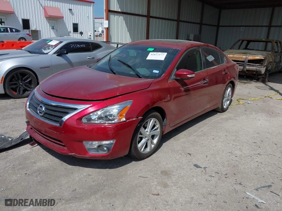 2013 Nissan Altima 2.5 SV with VIN 1N4AL3AP2DC117114, listed as a IAAI auction lot 41877177 with 54,069 mi miles. Bid and sale history available at carsss.com. Image 2.