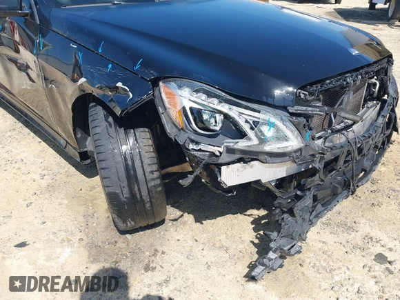 2014 Mercedes-Benz E 550 Sport with VIN WDDHF9BB2EA998695, listed as a IAAI auction lot 41683646 with 153,265 mi miles and . Bid and sale history available at DreamBid. Image 6.