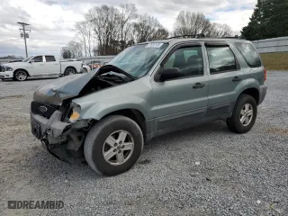 2005 Ford Escape XLS Value with VIN 1FMYU92Z05KA21168, listed as a Copart auction lot 47630185 with 253,389 mi miles and Salvage Title. Bid and sale history available at carsss.com. Image 1.