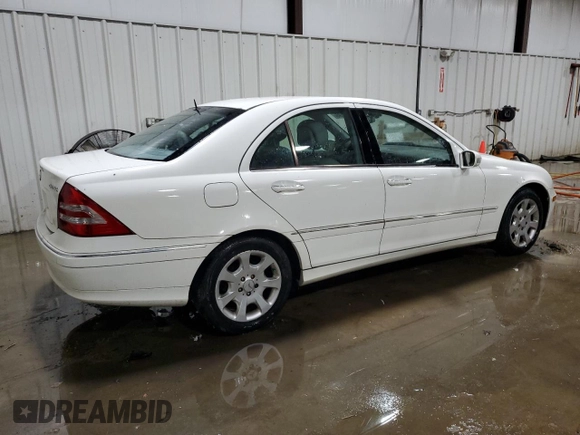 2006 Mercedes-Benz C 280 Luxury with VIN WDBRF92H66F783018, listed as a Copart auction lot 51749595 with 113,106 mi miles and Salvage title. Bid and sale history available at DreamBid. Image 3.