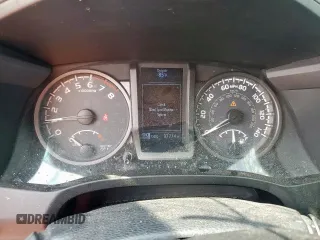 2019 Toyota Tacoma SR z VIN 5TFCZ5AN6KX211952, wystawiony jako Copart lot #58964815 z przebiegiem 97 774 mil mil oraz Szkoda całkowita • Salvage title. Historia ofert i sprzedaży dostępna na DreamBid. Obrazek 9.
