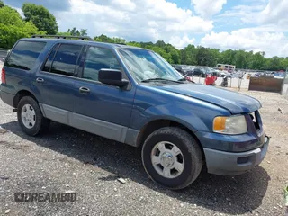 2005 Ford Expedition XLS z VIN 1FMPU13505LA10304, wystawiony jako IAAI lot #42258557 z przebiegiem 159 333 mil mil oraz . Historia ofert i sprzedaży dostępna na DreamBid. Obrazek 1.