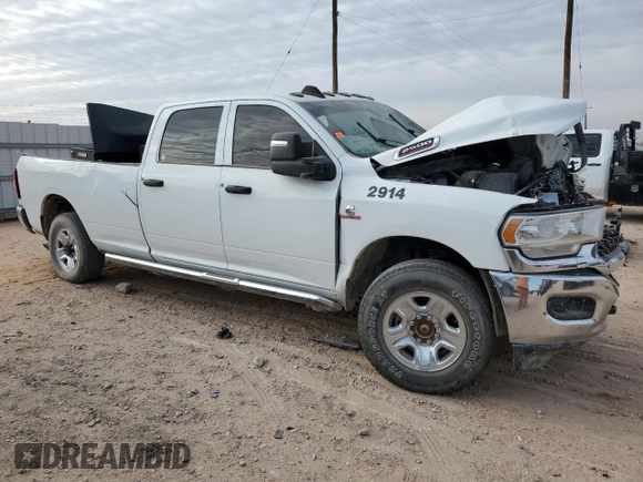 2024 Ram 2500 Tradesman with VIN 3C6UR5HL0RG152914, listed as a Copart auction lot 45513135 with 25,660 mi miles and Salvage Title. Bid and sale history available at carsss.com. Image 4.