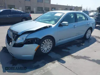 2010 Mercury Milan Hybrid with VIN 3MEDM0L35AR641477, listed as a IAAI auction lot 42443628 with 102,890 mi miles and . Bid and sale history available at DreamBid. Image 18.