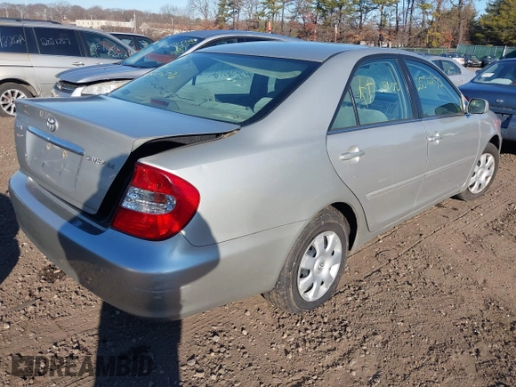 2004 Toyota Camry LE with VIN 4T1BE32K54U889401, listed as a IAAI auction lot 41778562 with Not Provided miles and . Bid and sale history available at carsss.com. Image 4.