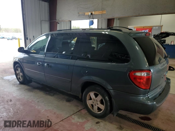 2007 Dodge Grand Caravan SXT with VIN 2D4GP44L97R180393, listed as a Copart auction lot 54700215 with 71,641 mi miles and Clean Title. Bid and sale history available at DreamBid. Image 2.