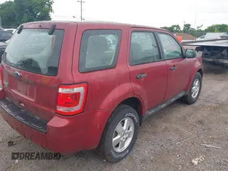 2012 Ford Escape XLS z VIN 1FMCU9C75CKB34585, wystawiony jako IAAI lot #42472033 z przebiegiem 184 695 mil mil oraz . Historia ofert i sprzedaży dostępna na DreamBid. Obrazek 4.