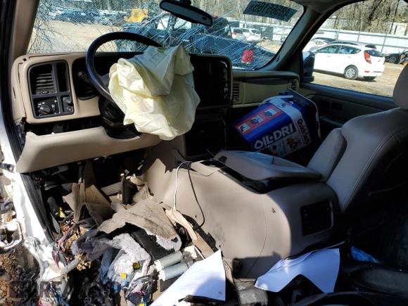 2005 Chevrolet Tahoe Z71 with VIN 1GNEC13T75R208735, listed as a Copart auction lot 48565165 with Not provided miles and Non repairable. Bid and sale history available at DreamBid. Image 8.