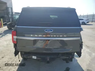 2024 Ford Expedition XLT with VIN 1FMJU1H83REA15709, listed as a Copart auction lot 59354535 with 5,135 mi miles and Salvage title. Bid and sale history available at DreamBid. Image 6.
