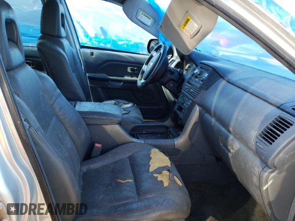 2004 Honda Pilot EX with VIN 2HKYF18574H553034, listed as a Copart auction lot 42422572 with Not Provided miles and Non Repairable. Bid and sale history available at DreamBid. Image 5.