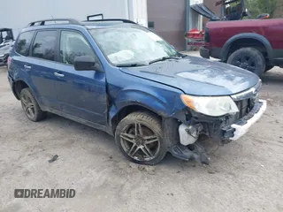 2011 Subaru Forester X Premium z VIN JF2SHACC0BH724998, wystawiony jako IAAI lot #42048752 z przebiegiem 179 740 mil mil oraz . Historia ofert i sprzedaży dostępna na DreamBid. Obrazek 1.