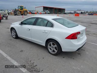 2013 Volvo S60 T5 Premier with VIN YV1612FS0D2207990, listed as a IAAI auction lot 41966652 with 101,335 mi miles. Bid and sale history available at carsss.com. Image 3.