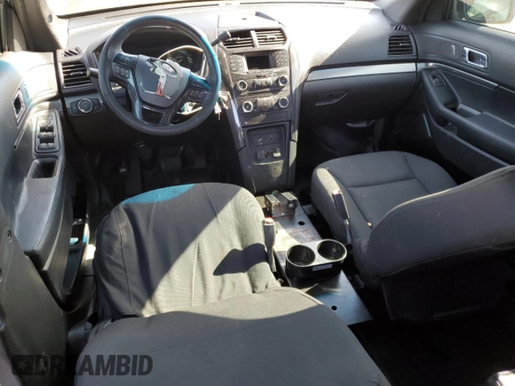 2016 Ford Utility Police Interceptor with VIN 1FM5K8AR0GGA46825, listed as a Copart auction lot 80715134 with 0 mi miles and Non Repairable. Bid and sale history available at carsss.com. Image 8.