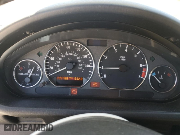 2000 BMW Z3 2.5 z VIN 4USCH9344YLG03131, wystawiony jako Copart lot #57915345 z przebiegiem 95 768 mil mil oraz Szkoda całkowita • Salvage title. Historia ofert i sprzedaży dostępna na DreamBid. Obrazek 9.