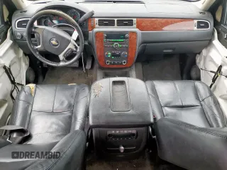 2011 Chevrolet Tahoe LT z VIN 1GNSCBE07BR102826, wystawiony jako Copart lot #54546765 z przebiegiem 234 000 mil mil oraz Szkoda całkowita • Salvage title. Historia ofert i sprzedaży dostępna na DreamBid. Obrazek 8.