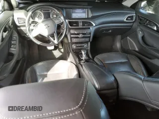 2017 Infiniti QX30 Luxury z VIN SJKCH5CR1HA037364, wystawiony jako Copart lot #44723845 z przebiegiem 82 453 mil mil oraz Szkoda całkowita • Salvage title. Historia ofert i sprzedaży dostępna na DreamBid. Obrazek 8.