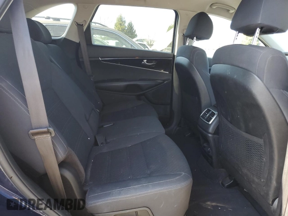 2018 Kia Sorento LX V6 with VIN 5XYPGDA57JG399755, listed as a Copart auction lot 47104185 with 84,085 mi miles and Salvage Title. Bid and sale history available at carsss.com. Image 11.