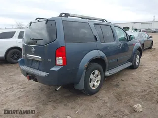 2005 Nissan Pathfinder LE with VIN 5N1AR18WX5C767882, listed as a IAAI auction lot 41867115 with 216,147 mi miles. Bid and sale history available at carsss.com. Image 4.