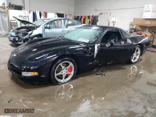 2000 Chevrolet Corvette with VIN 1G1YY22G2Y5126935, listed as a Copart auction lot 42137715 with 82,022 mi miles and Salvage Title. Bid and sale history available at carsss.com. Image 1.