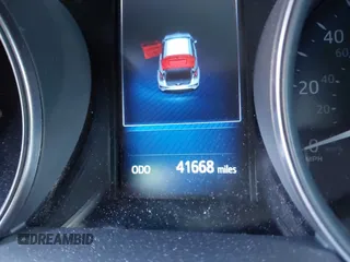 2018 Toyota C-HR XLE with VIN JTNKHMBX5J1006497, listed as a IAAI auction lot 41918758 with 41,668 mi miles. Bid and sale history available at carsss.com. Image 7.