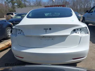 2023 Tesla Model 3 с VIN 5YJ3E1EA4PF570830, выставлен на аукционе IAAI как лот 41947821 с пробегом 52 550 миль миль и . История ставок и продаж доступна на DreamBid. Изображение 17.