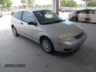 2005 Ford Focus S with VIN 3FAFP31N15R101692, listed as a IAAI auction lot 42201021 with 95,367 mi miles and . Bid and sale history available at carsss.com. Image 1.