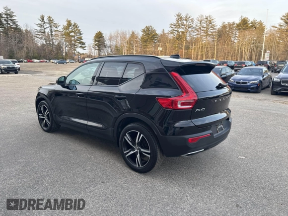 2019 Volvo XC40 R-Design z VIN YV4162UM7K2078081, wystawiony jako IAAI lot #41808014 z przebiegiem 204 223 mil mil oraz . Historia ofert i sprzedaży dostępna na DreamBid. Obrazek 3.