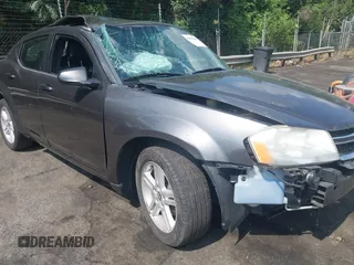 2014 Dodge Avenger SE с VIN 1C3CDZAG4EN235727, выставлен на аукционе IAAI как лот 42595864 с пробегом Не указан миль и . История ставок и продаж доступна на DreamBid. Изображение 1.