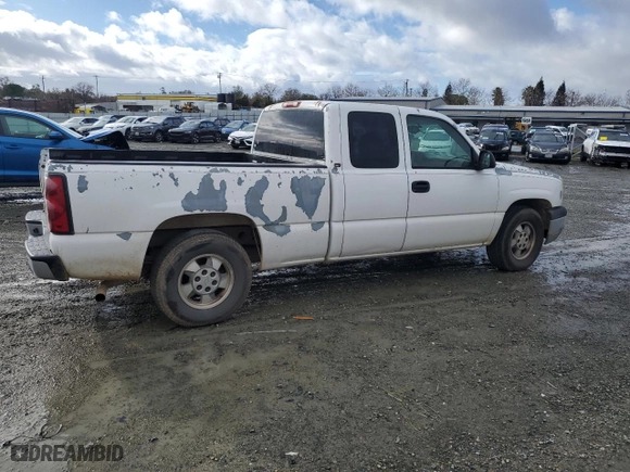 2004 Chevrolet Silverado 1500 with VIN 2GCEC19VX41166909, listed as a Copart auction lot 84210844 with 207,068 mi miles and Salvage Title. Bid and sale history available at carsss.com. Image 3.