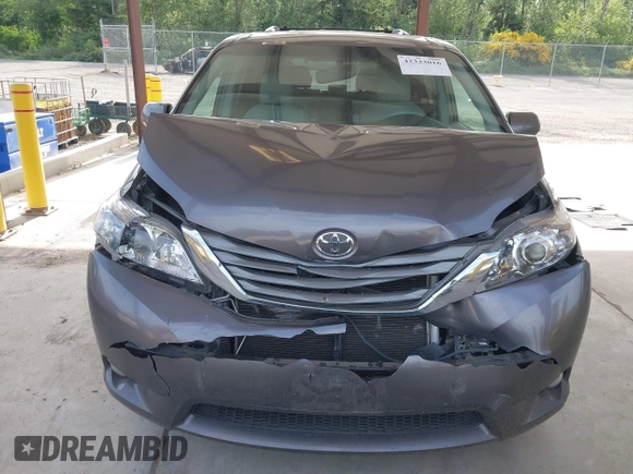 2014 Toyota Sienna Limited z VIN 5TDDK3DC9ES088584, wystawiony jako IAAI lot #42333016 z przebiegiem 115 138 mil mil oraz . Historia ofert i sprzedaży dostępna na DreamBid. Obrazek 12.