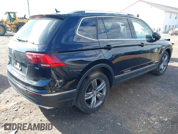 2018 Volkswagen Tiguan SEL Premium with VIN 3VV5B7AX8JM073475, listed as a IAAI auction lot 41816194 with 65,838 mi miles and . Bid and sale history available at DreamBid. Image 4.